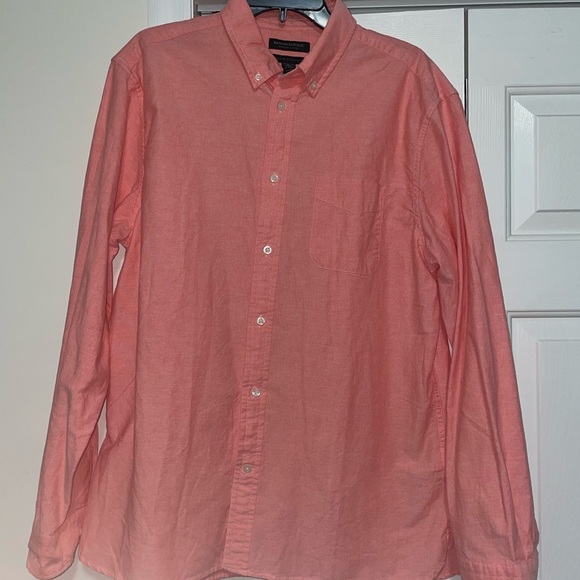 NWT, Men's Banana Republic Standard Untucked Fit Button Down - Picture 2 of 8